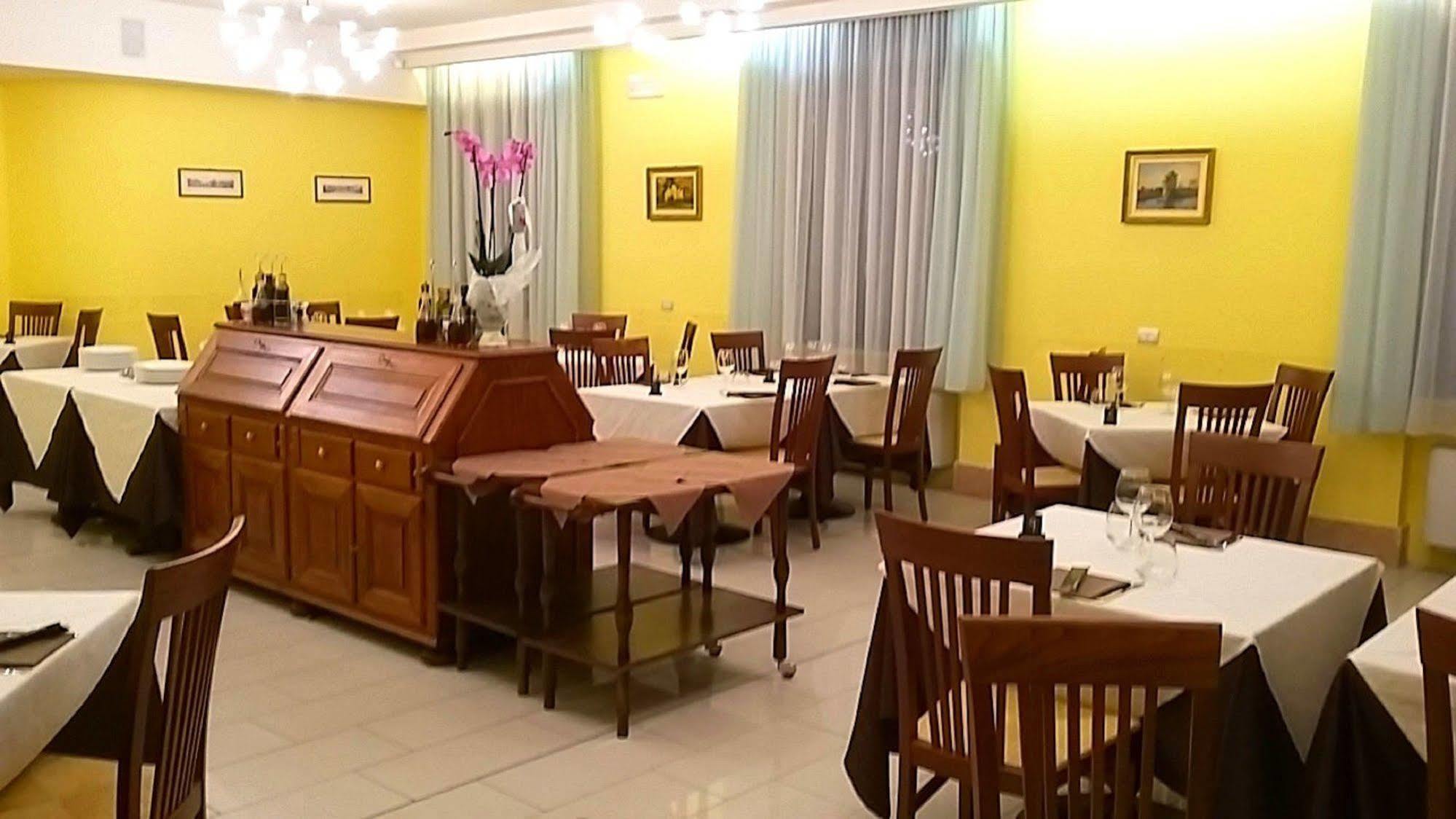 Residenza Il Capitano Bed & Breakfast San Benedetto Po Exterior photo